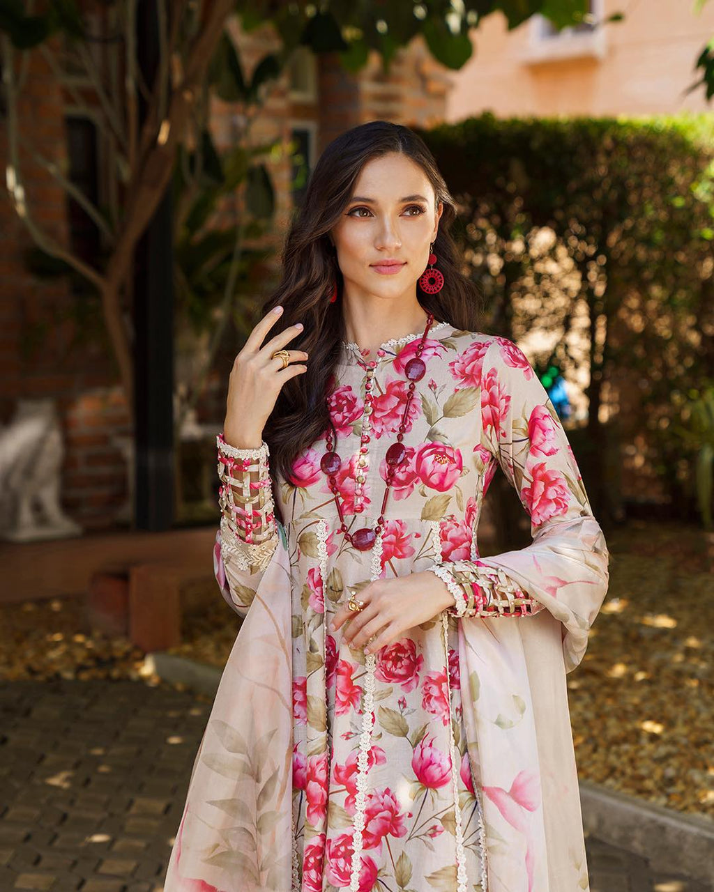03-Piece Printed Lawn Suit - Ready To Wear